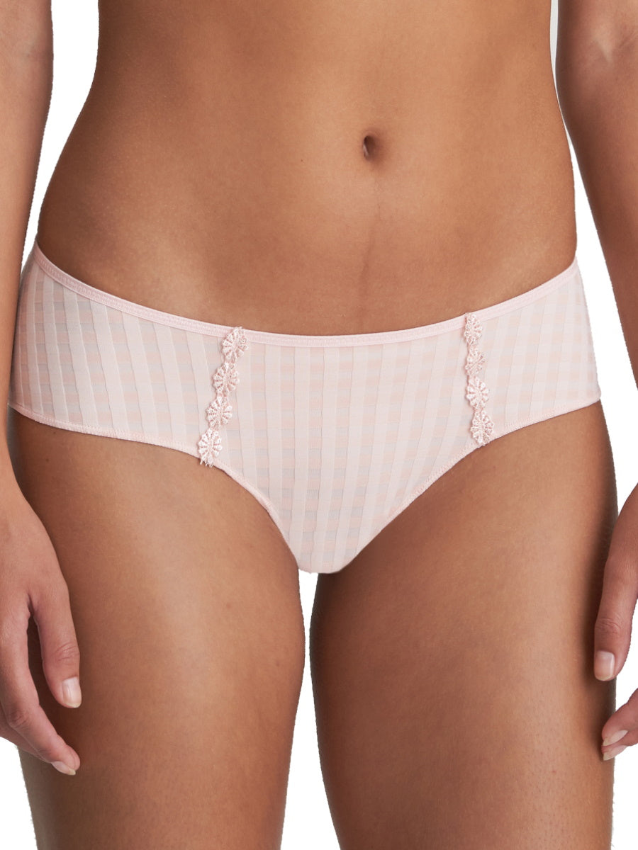 marie jo avero hotpant