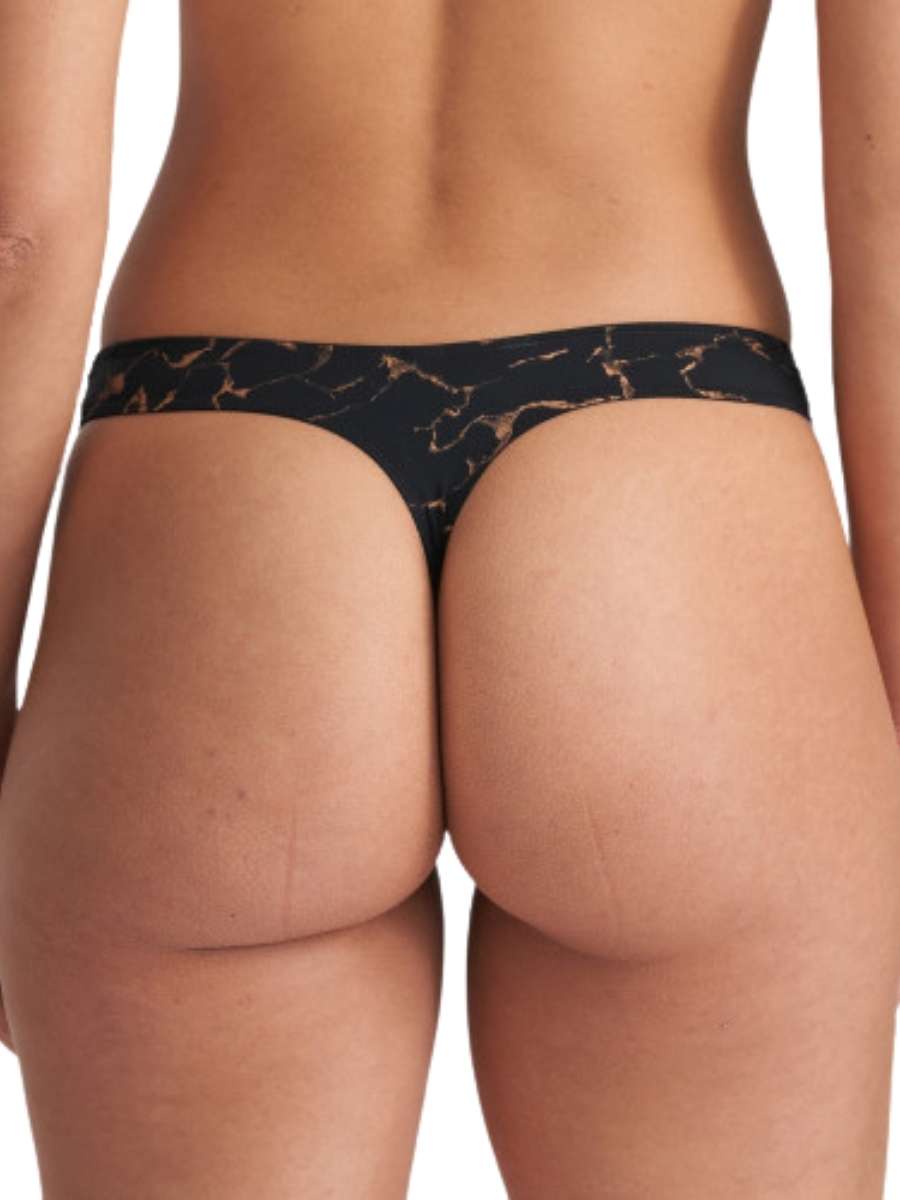 marie jo l'aventure colin thong