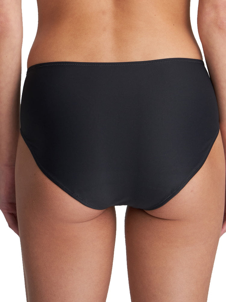 Marie Jo Full Brief