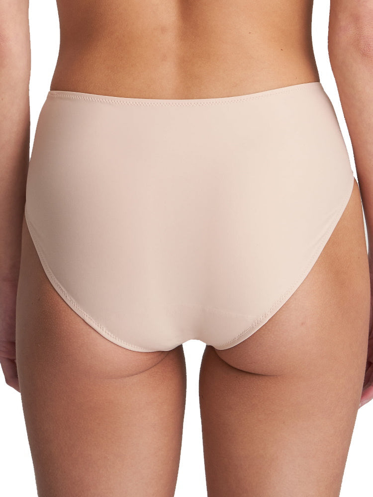 Marie Jo Full Brief