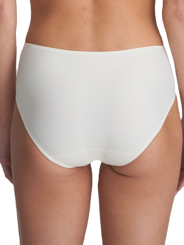 Marie Jo Full Brief