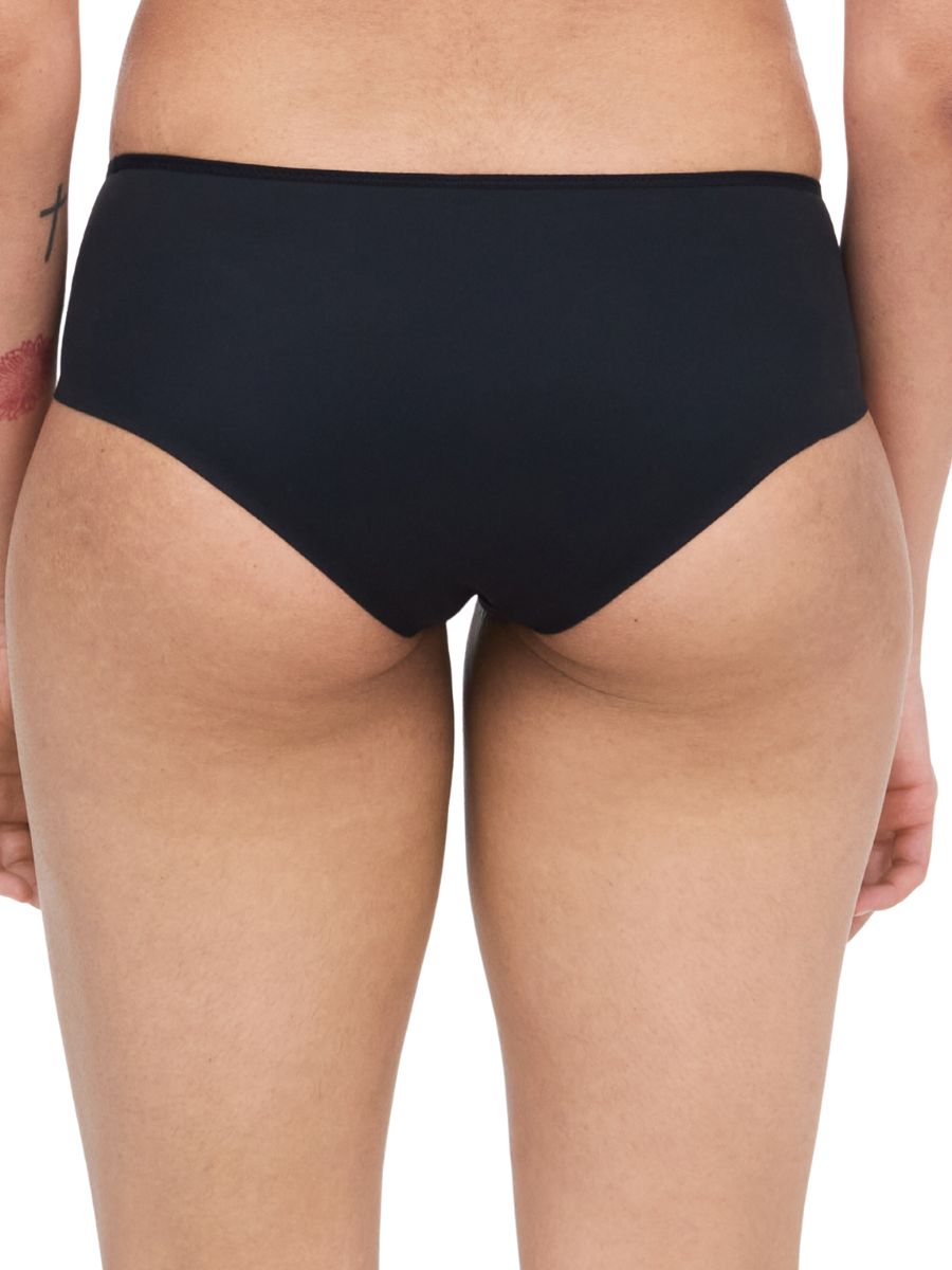 Easy Feel Cloudia Covering Shorty