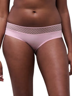 Norah Chic Covering Shorty