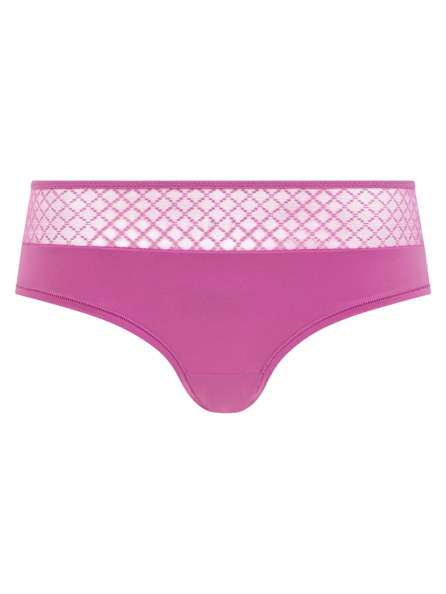 Norah Chic Covering Shorty