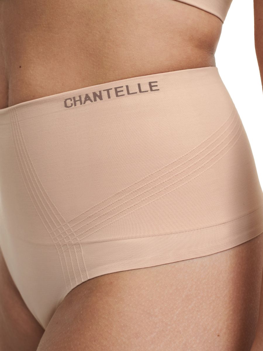 chantelle smooth comfort sculpting thong