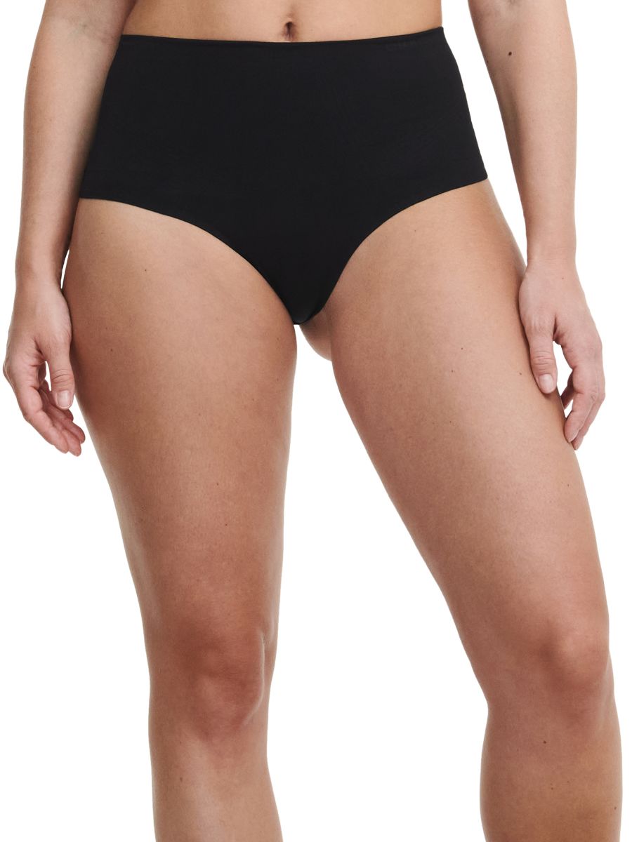 chantelle smooth comfort sculpting thong