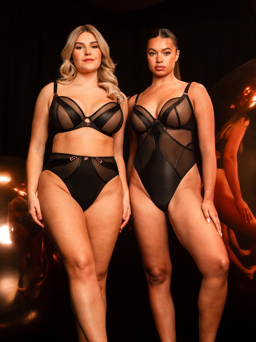 Suspense Plunge Bra - Black