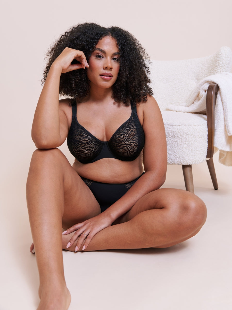 Smoothie Lace Moulded Balcony Bra - Black