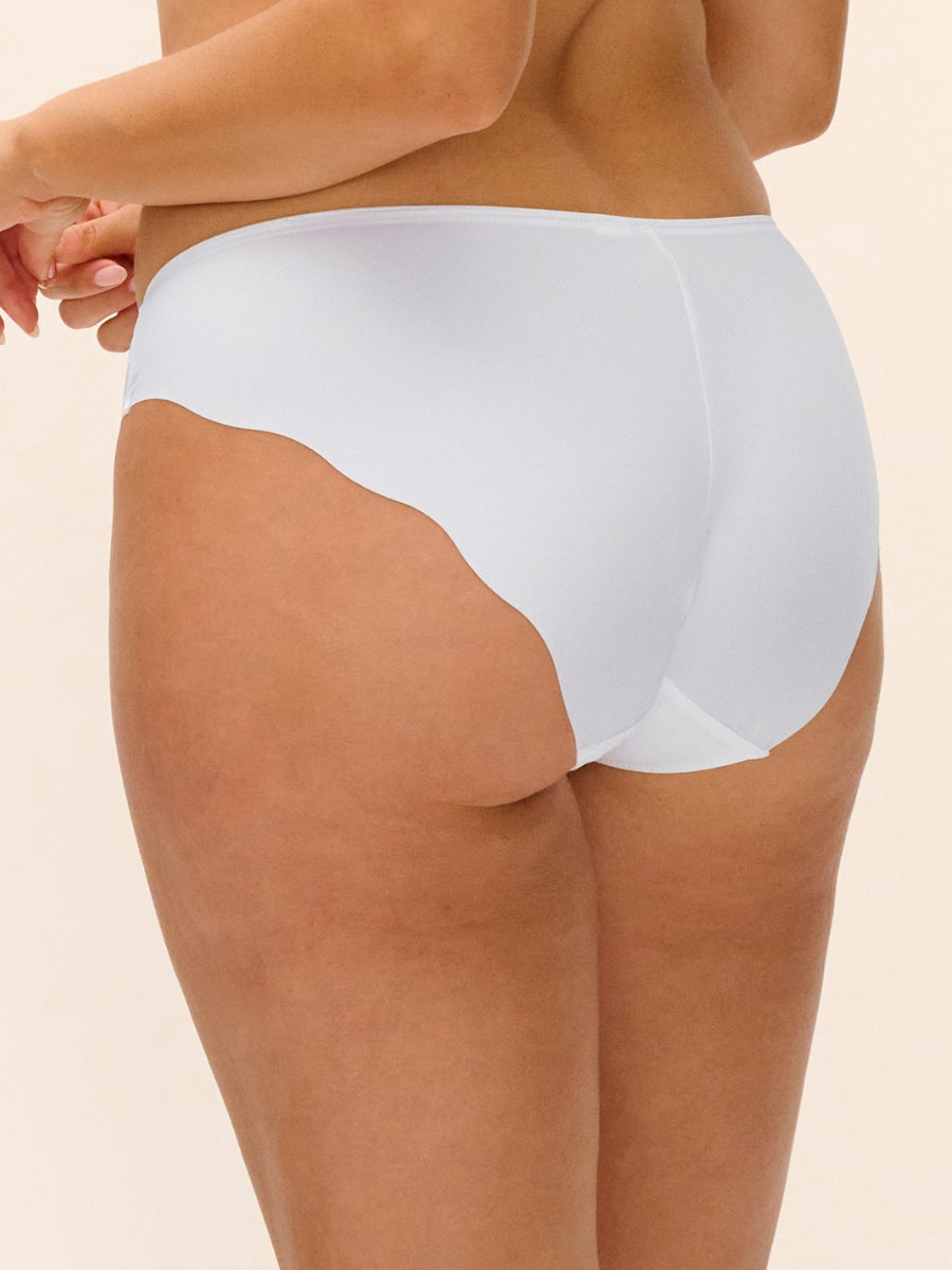 Ana Brief