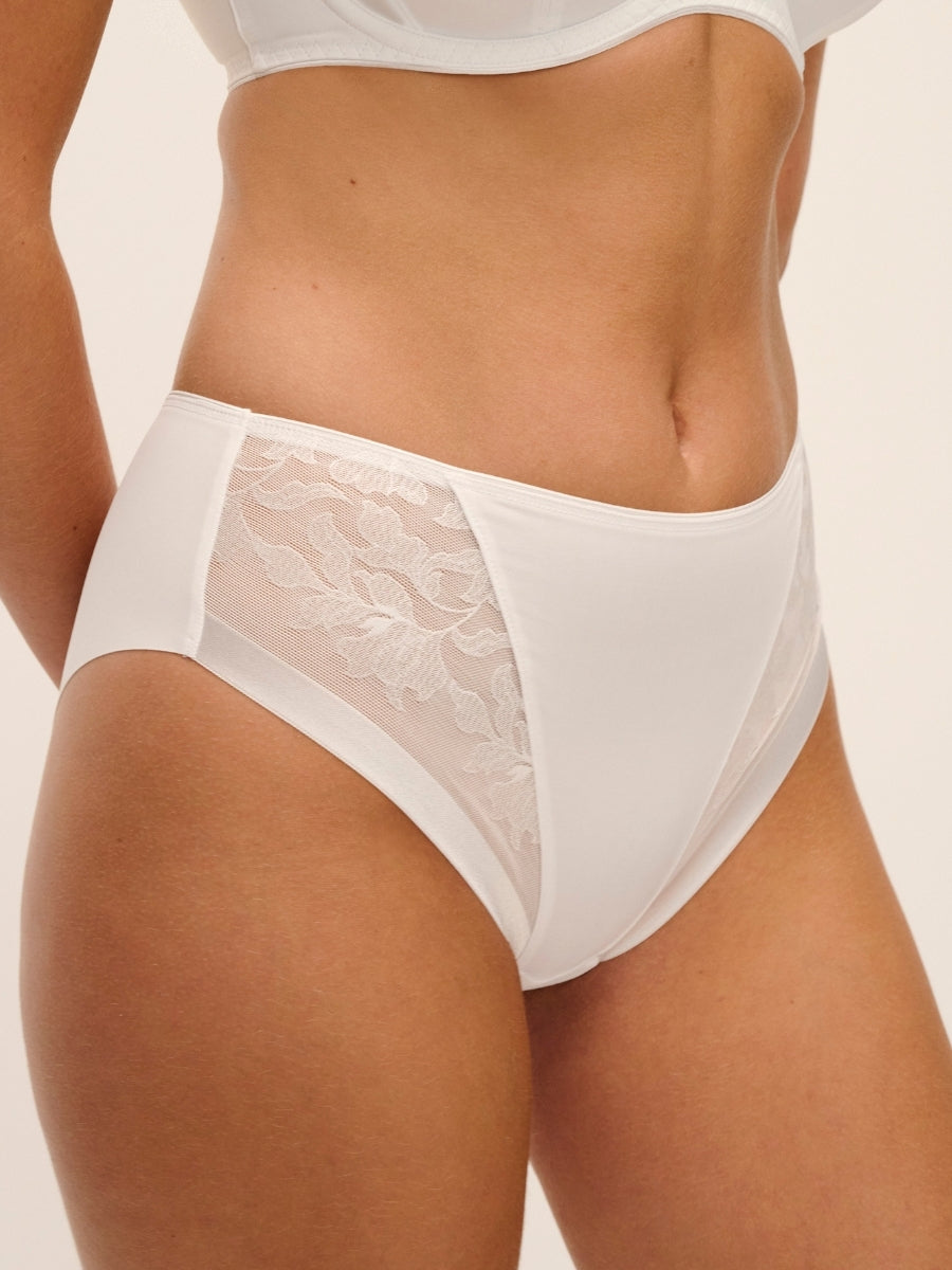Illusion Brief