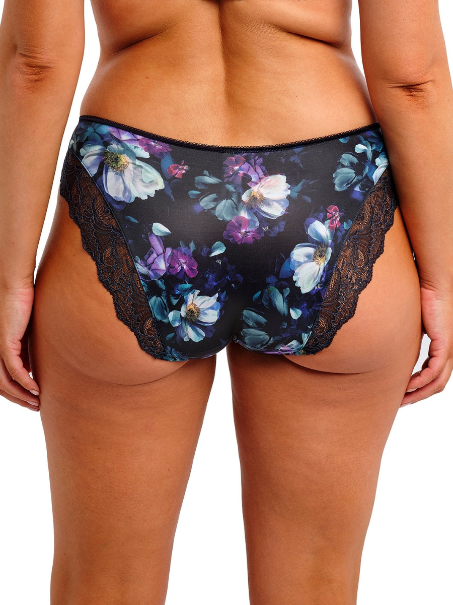 Lucia Brief