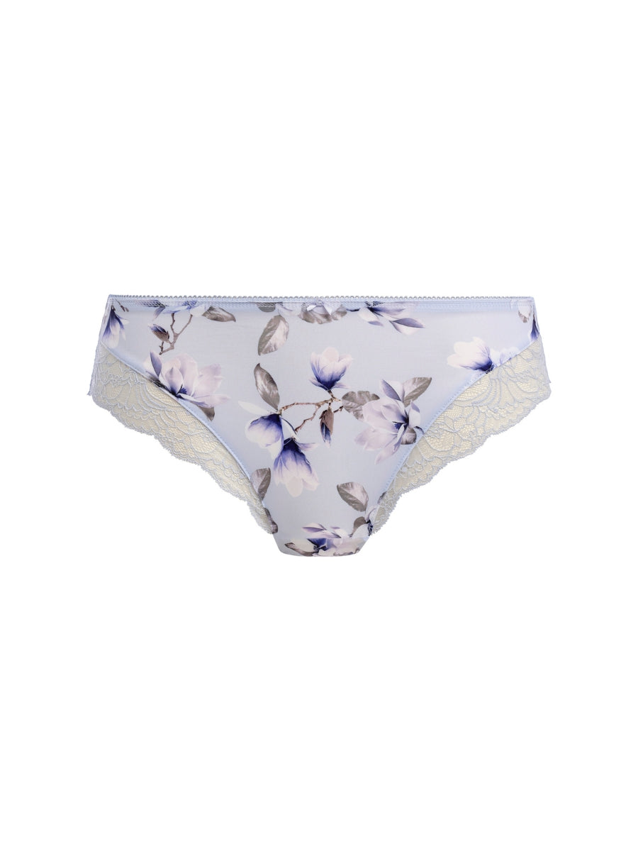 Lucia Brief