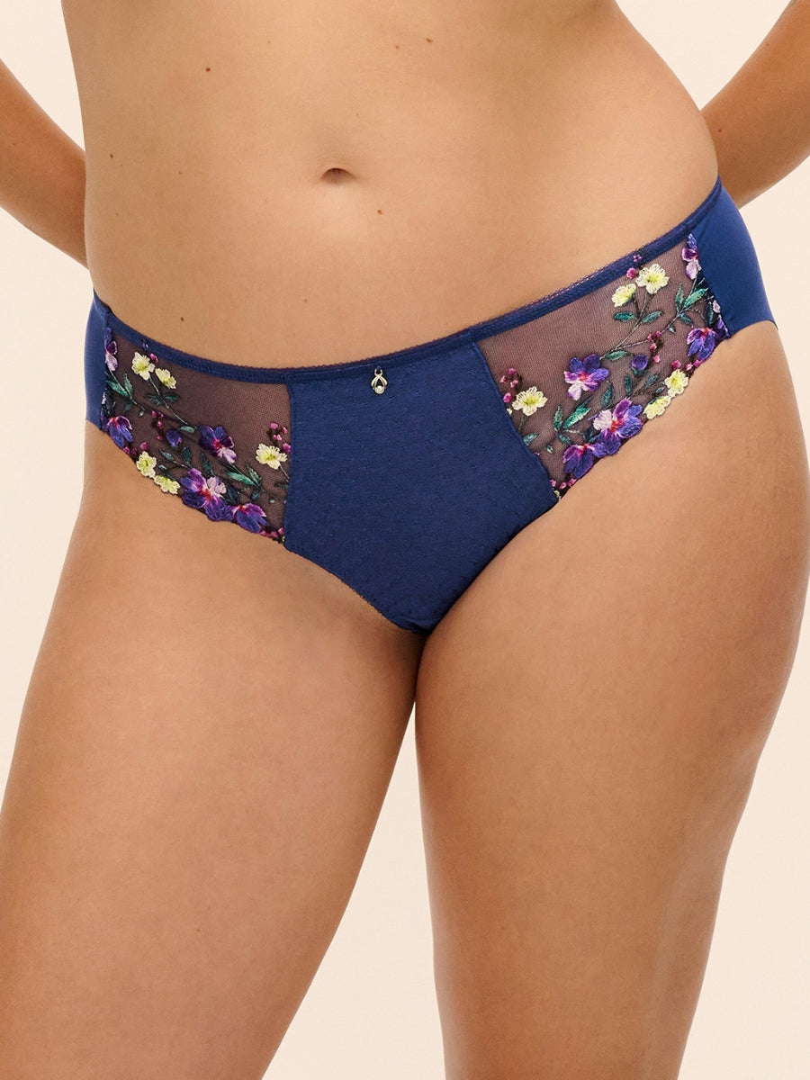 Marie Brief