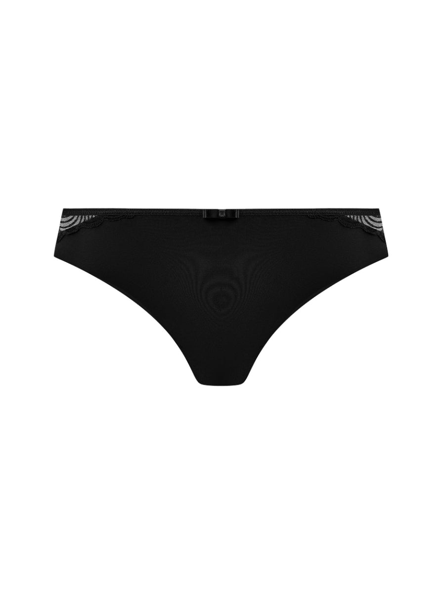 Alanna Brief