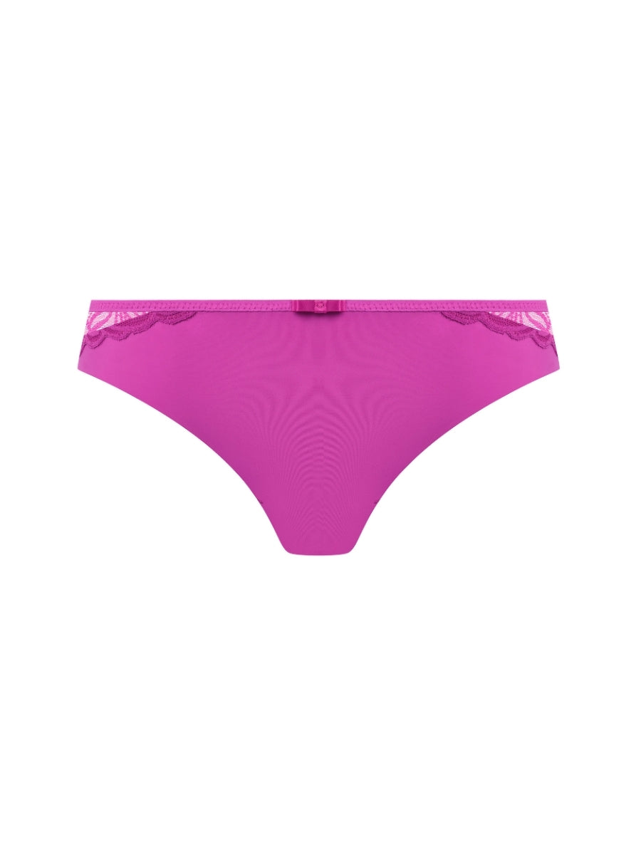 Alanna Brief