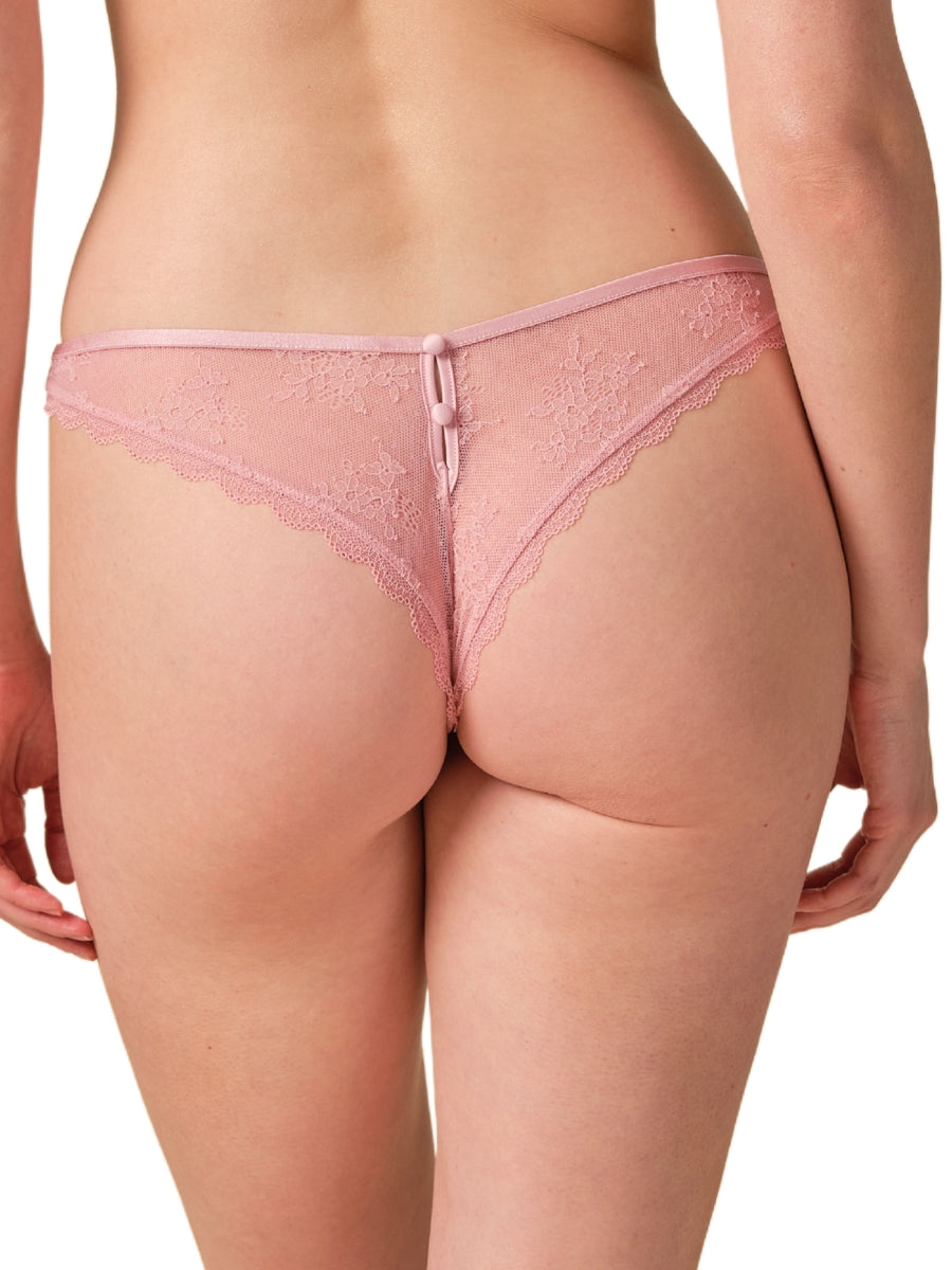 Vintage Romance Brazilian