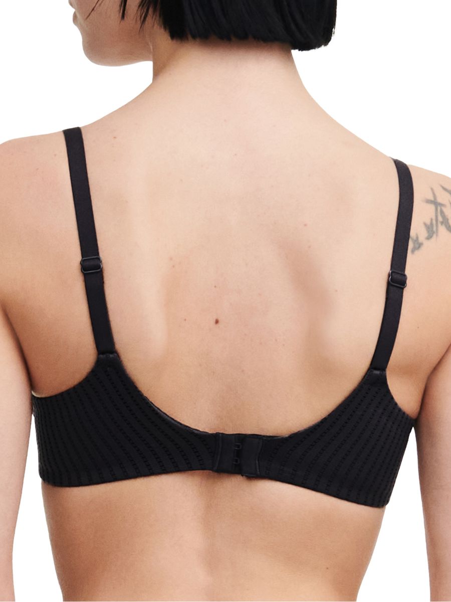 chantelle easy feel marilyn covering t shirt bra black