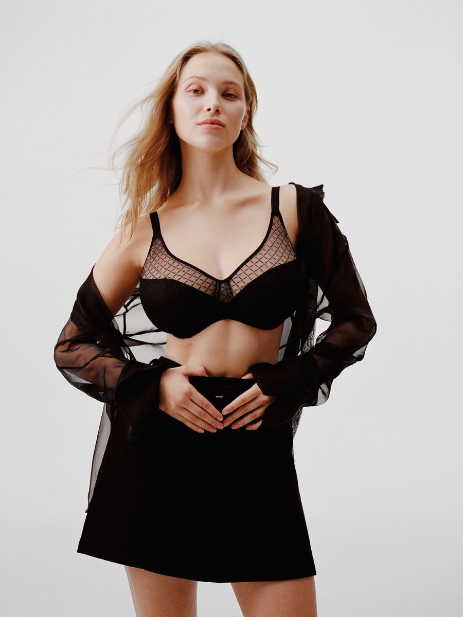 chantelle-norah-chic-covering-moulded-bra