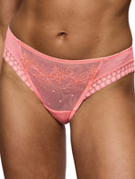 Annaelle Rio Brief