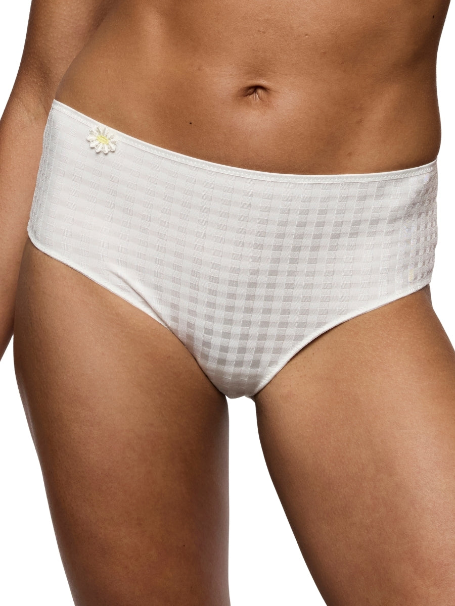 Avero Full Brief