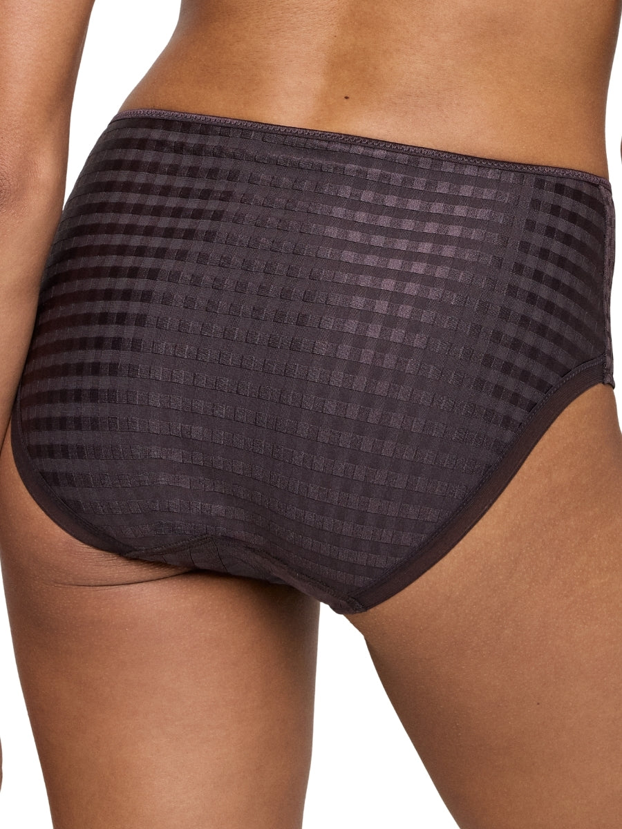 Avero Full Brief