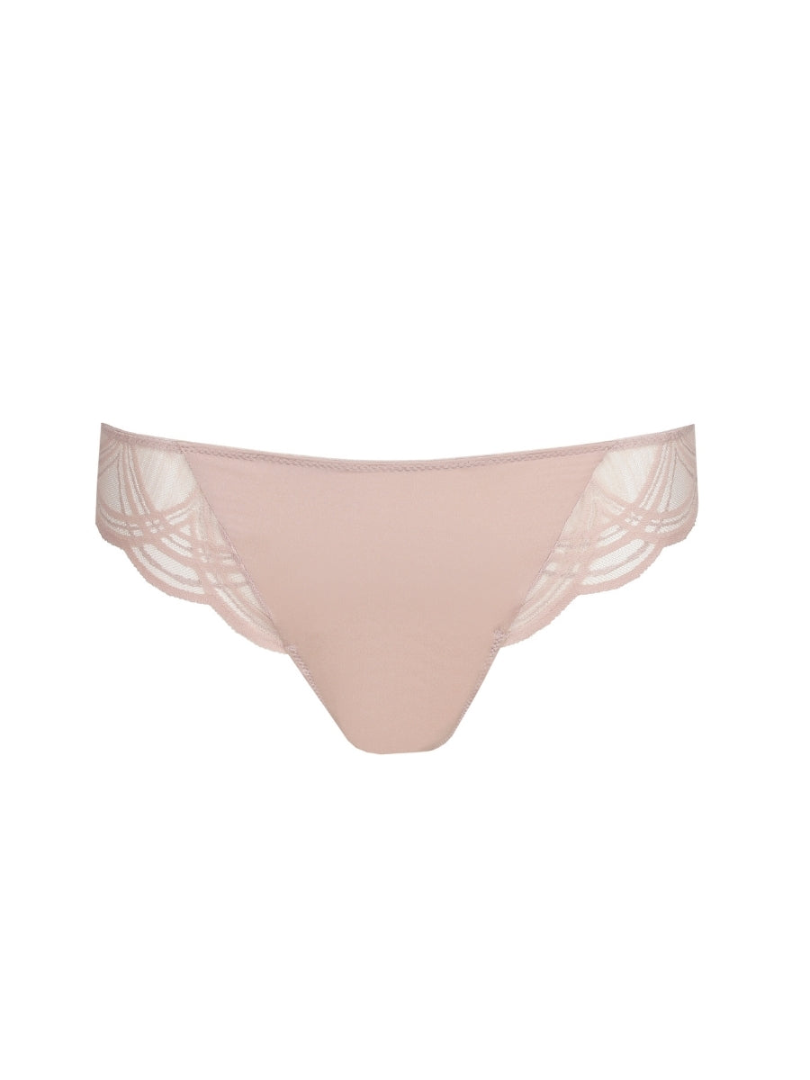 Cathia Rio Brief