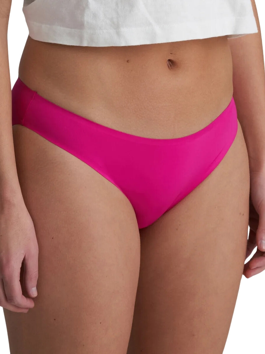 Colour Studio Rio Brief
