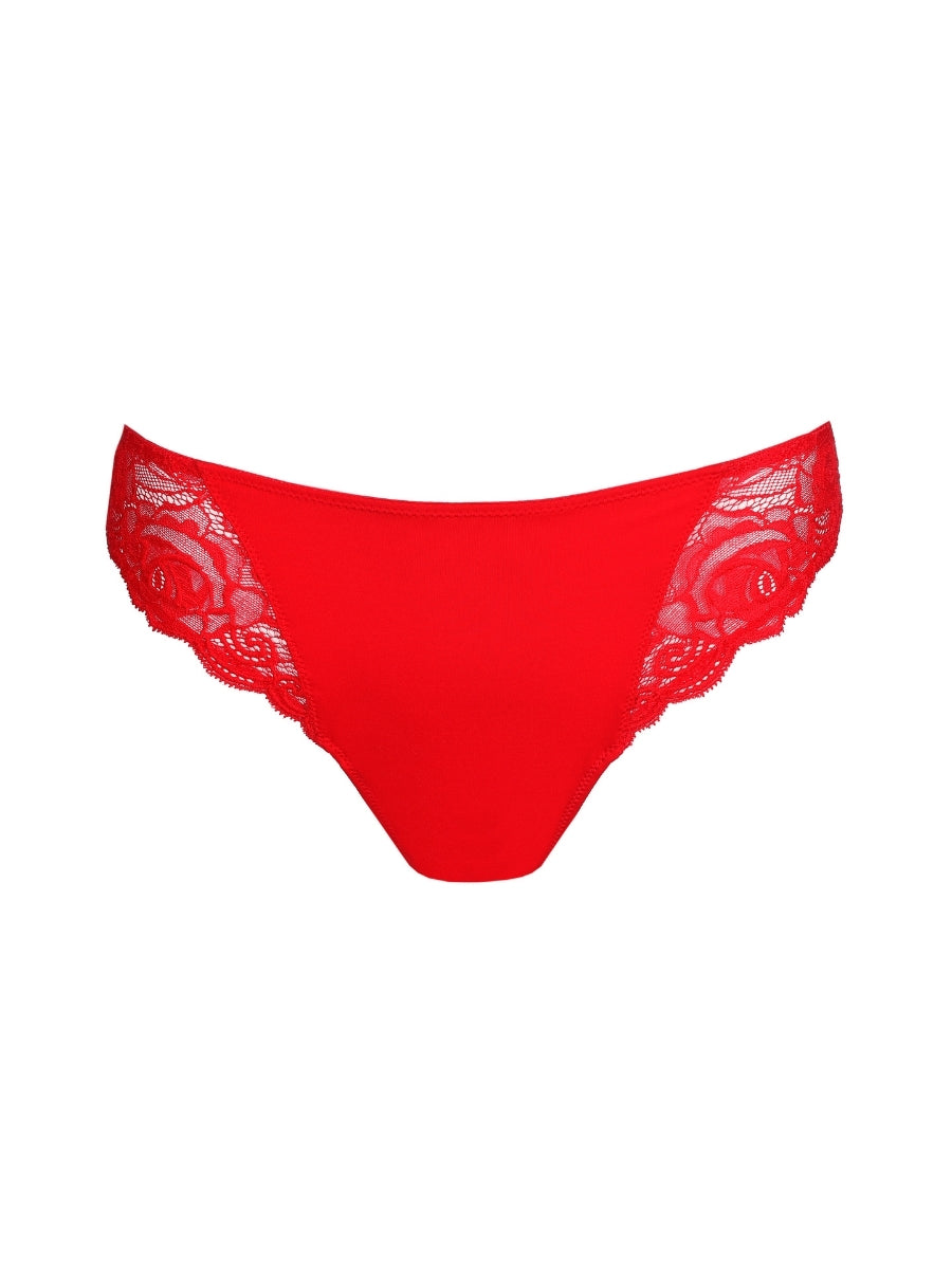 Cyrile Rio Brief