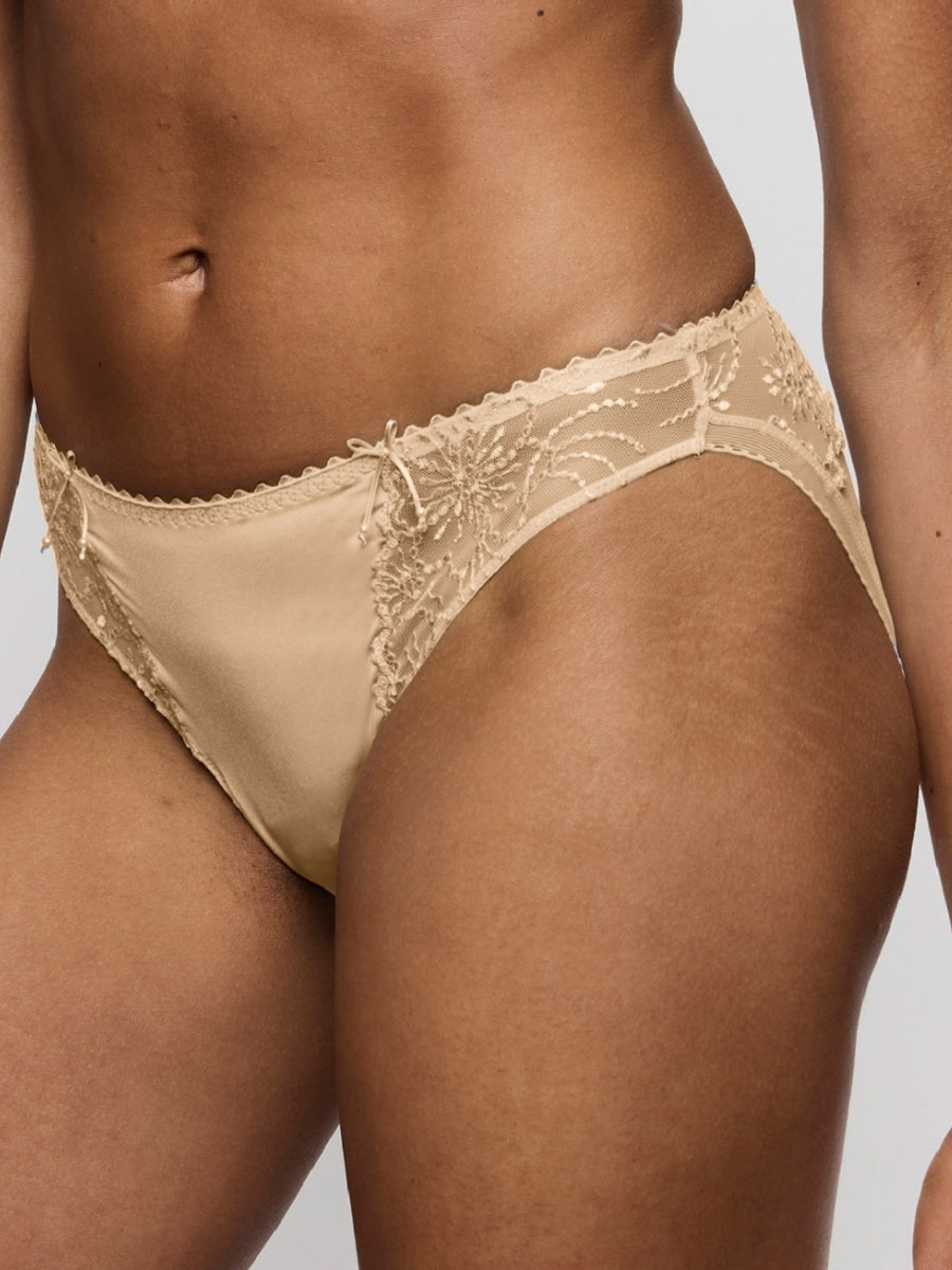 Jane Rio Brief