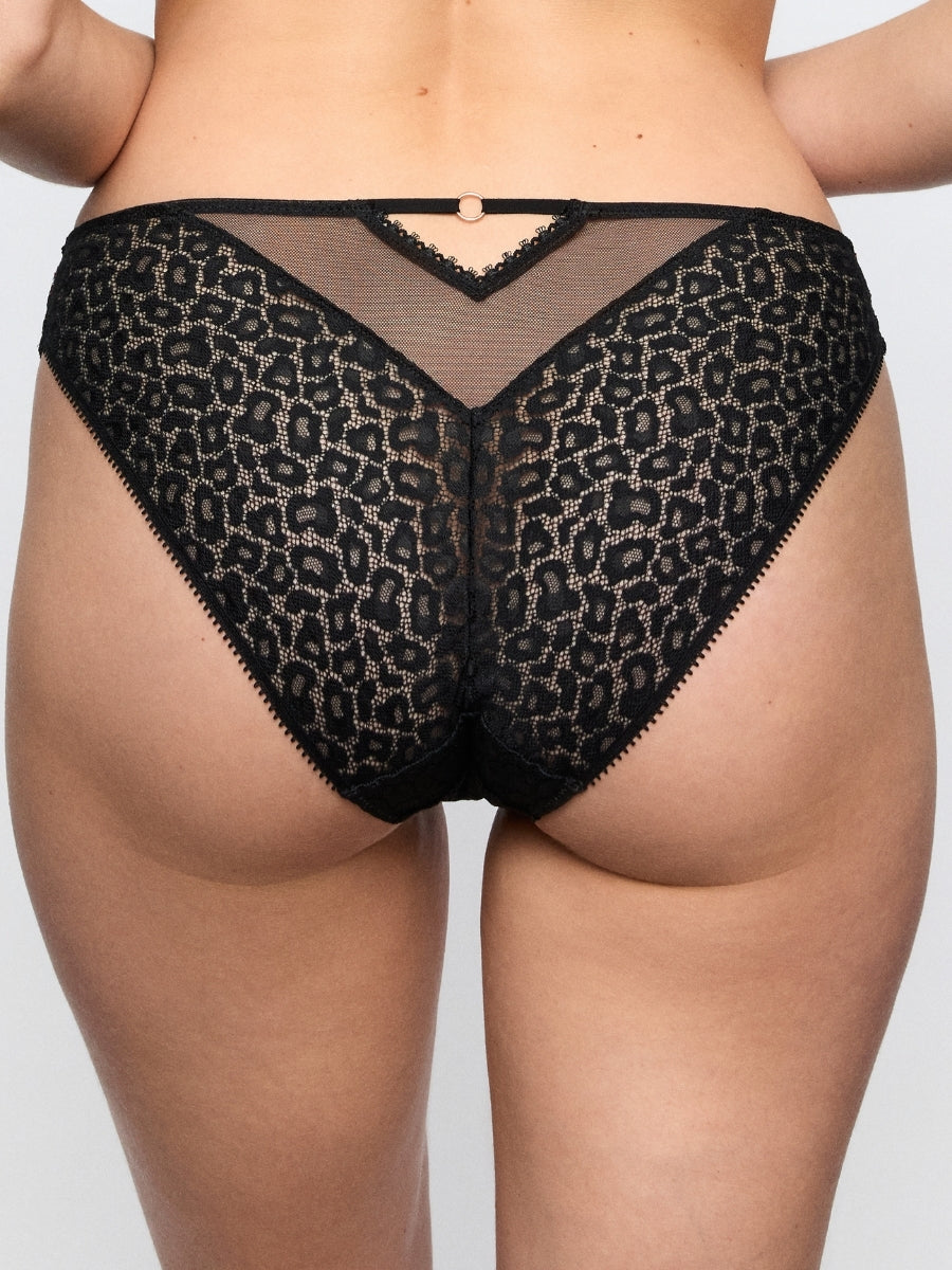 Juliane Rio Brief