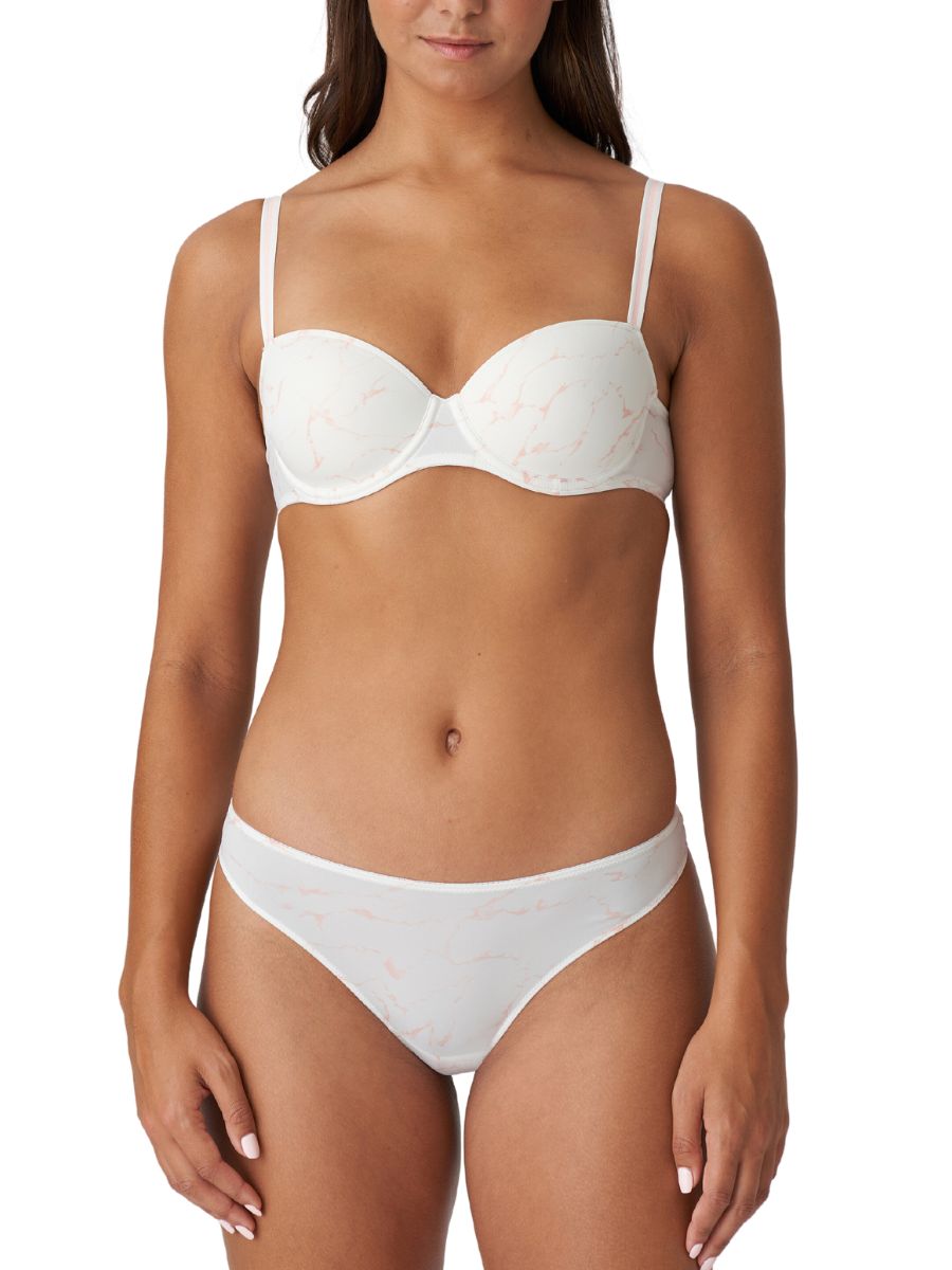 marie jo l'aventure colin thong