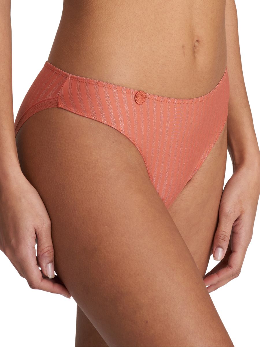 marie jo tom rio brief