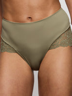 Soft Studio Smoothing Full Brief