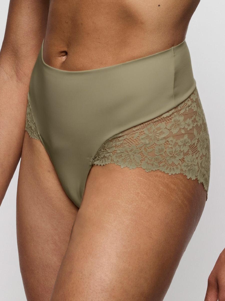 Soft Studio Smoothing Full Brief