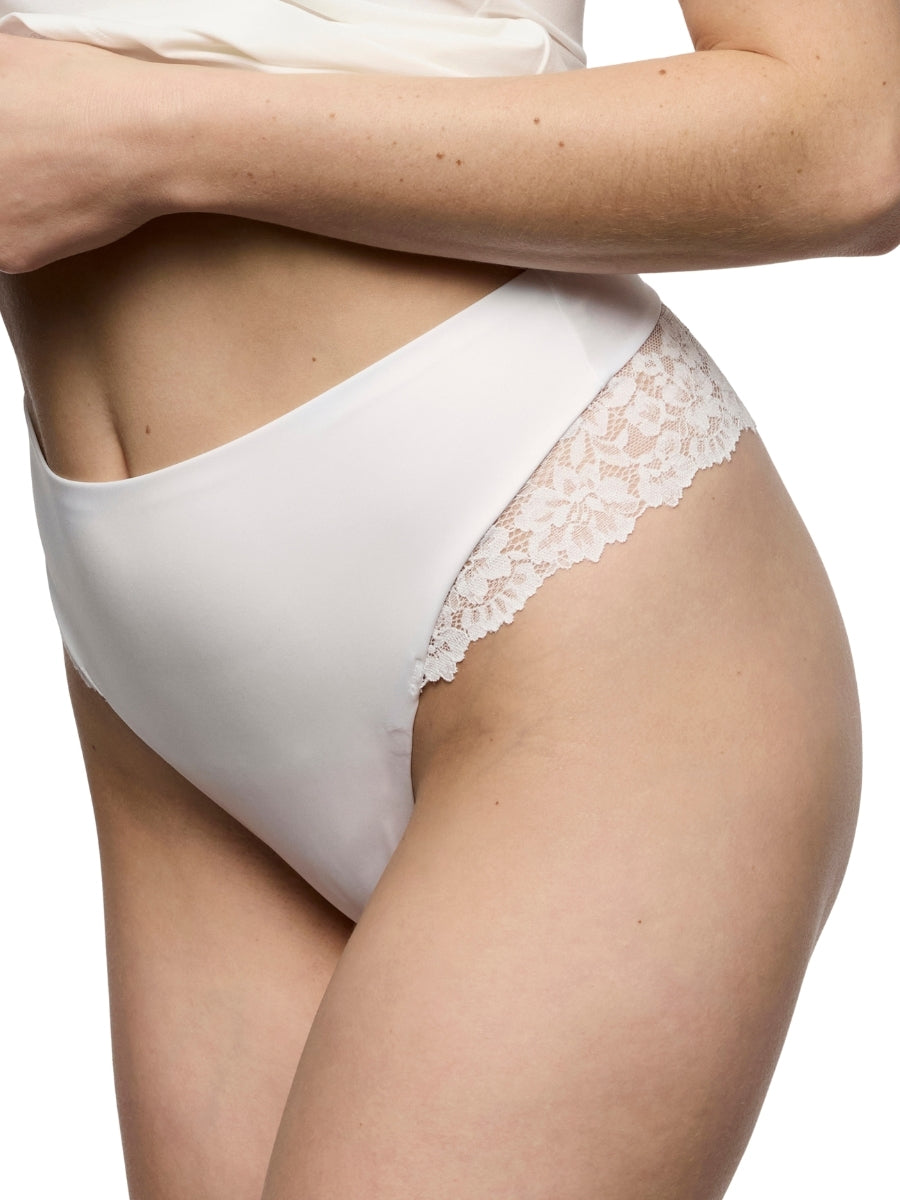Soft Studio Smoothing Thong