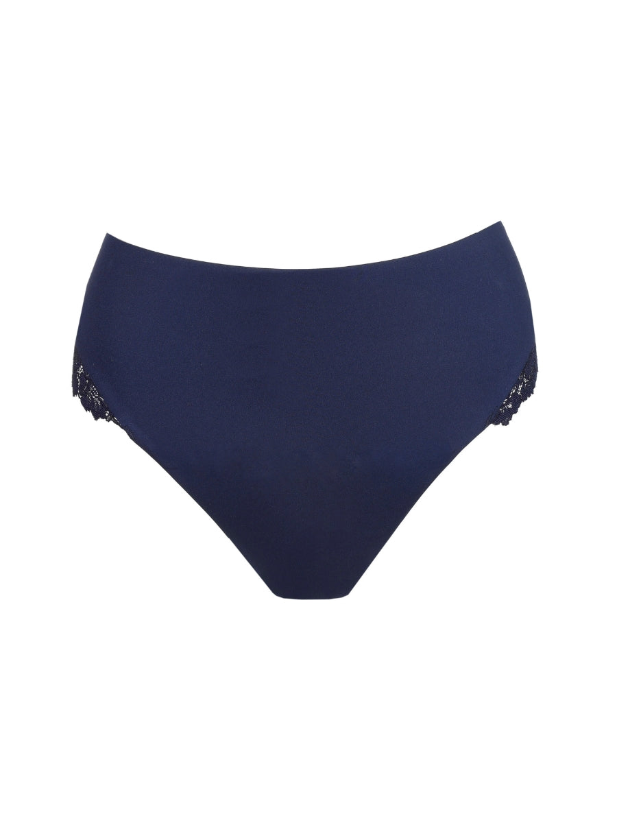 Soft Studio Smoothing Thong