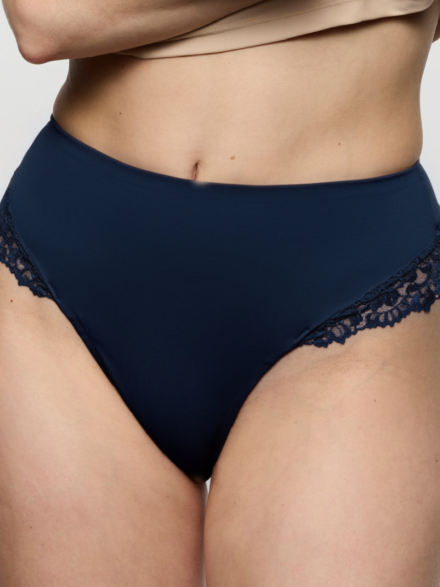 Soft Studio Smoothing Thong
