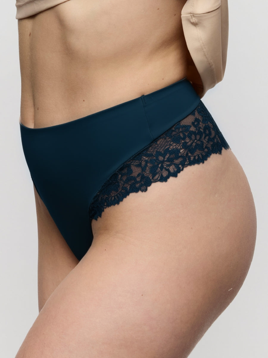 Soft Studio Smoothing Thong