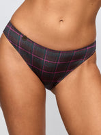 Tom Rio Brief