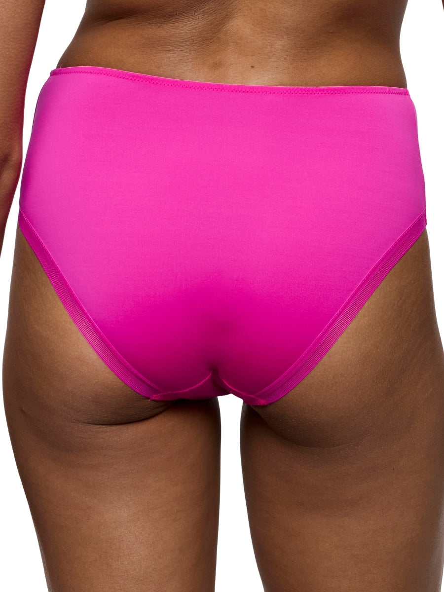 Tom Full Brief