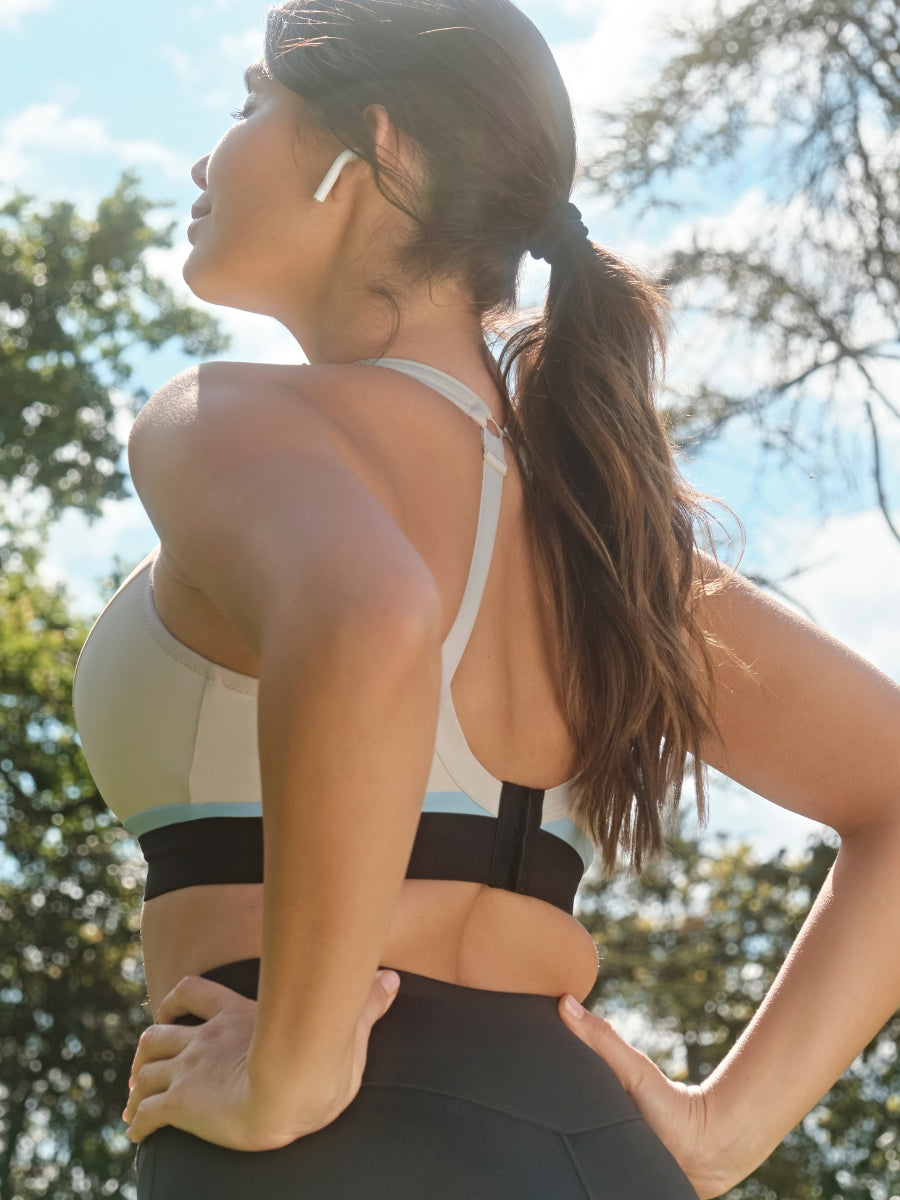 Boundless Non Wired Racerback Sports Bra - Chalk/Black