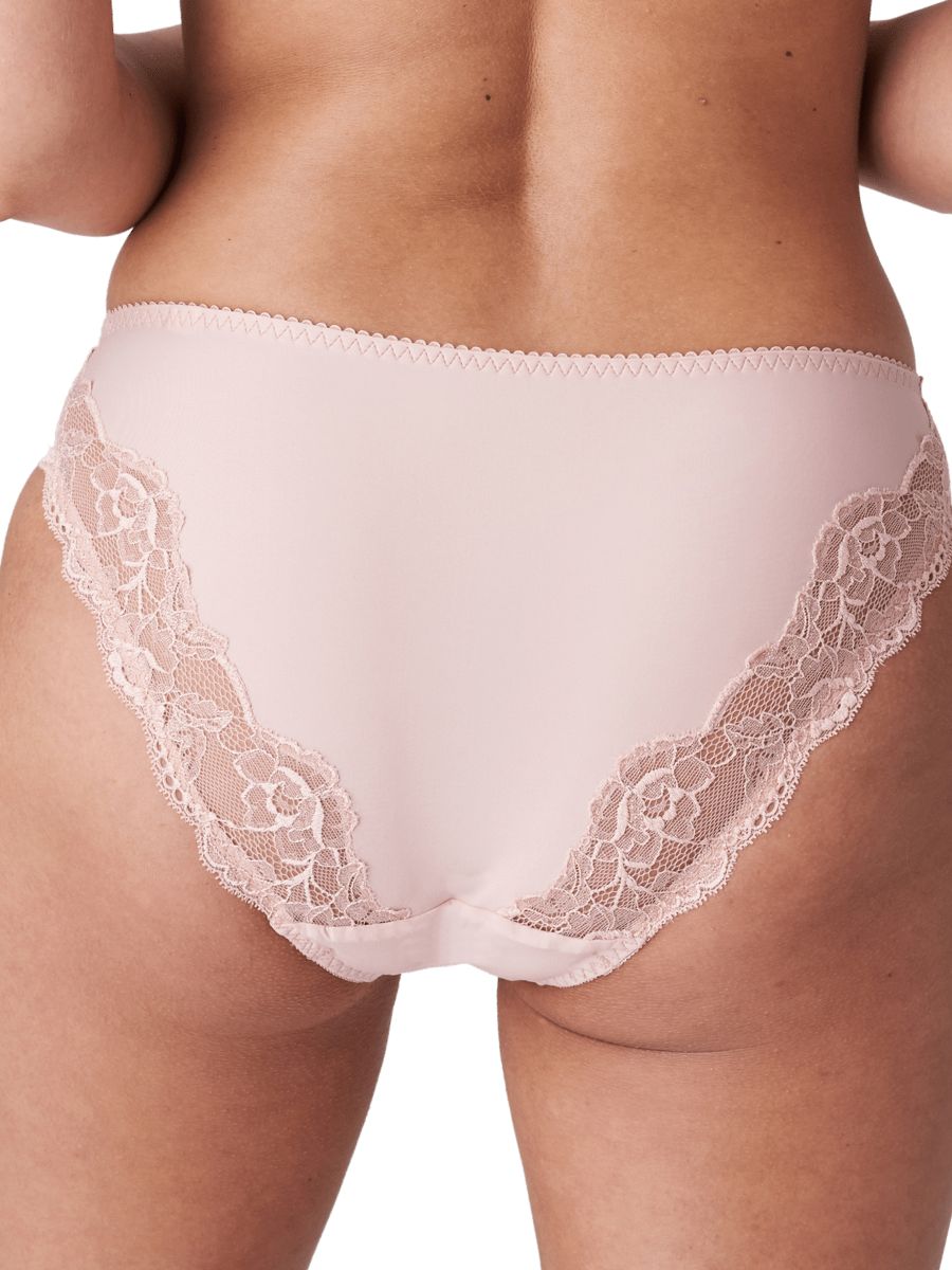 Madison Rio Brief