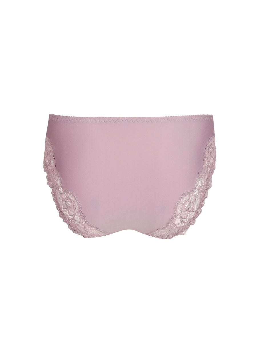 Madison Rio Brief