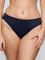 Madison Rio Brief