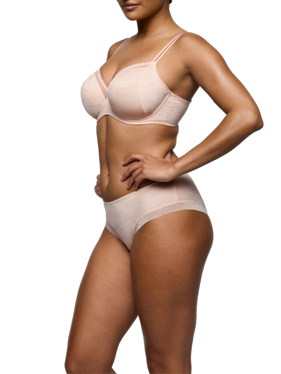 Briana Hotpant