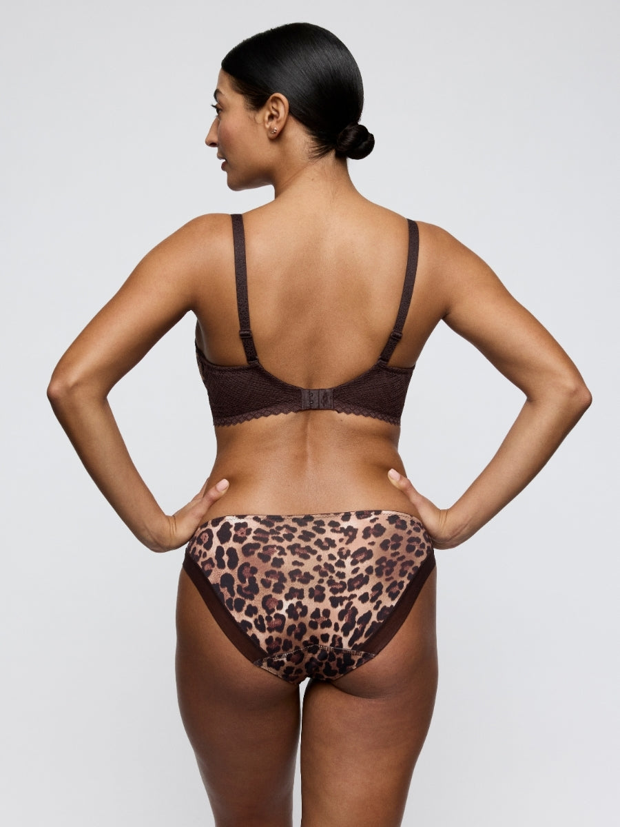 Giganni Rio Brief