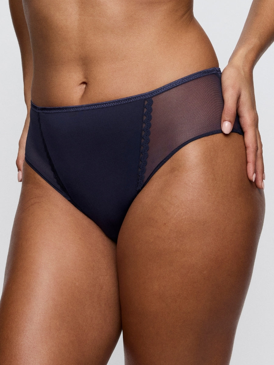 Wowgirl Full Brief