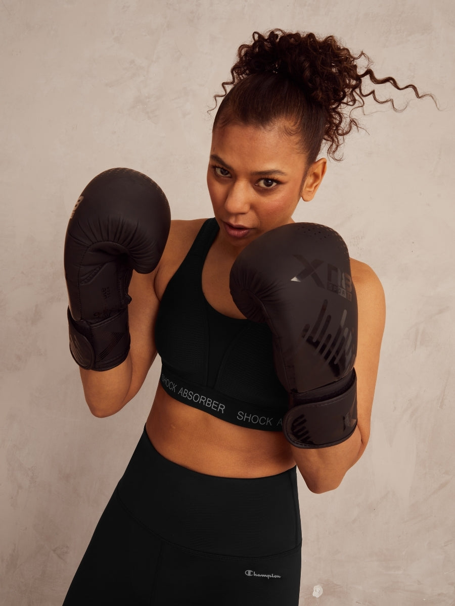 Ultimate Run Padded Sports Bra - Black/Silver