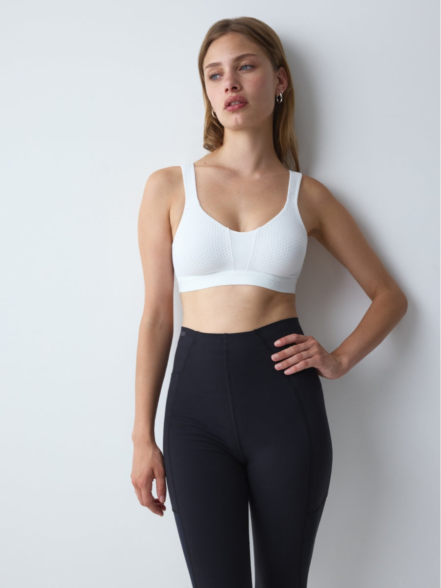 Triaction Energy Lite N EX Sports Bra - White