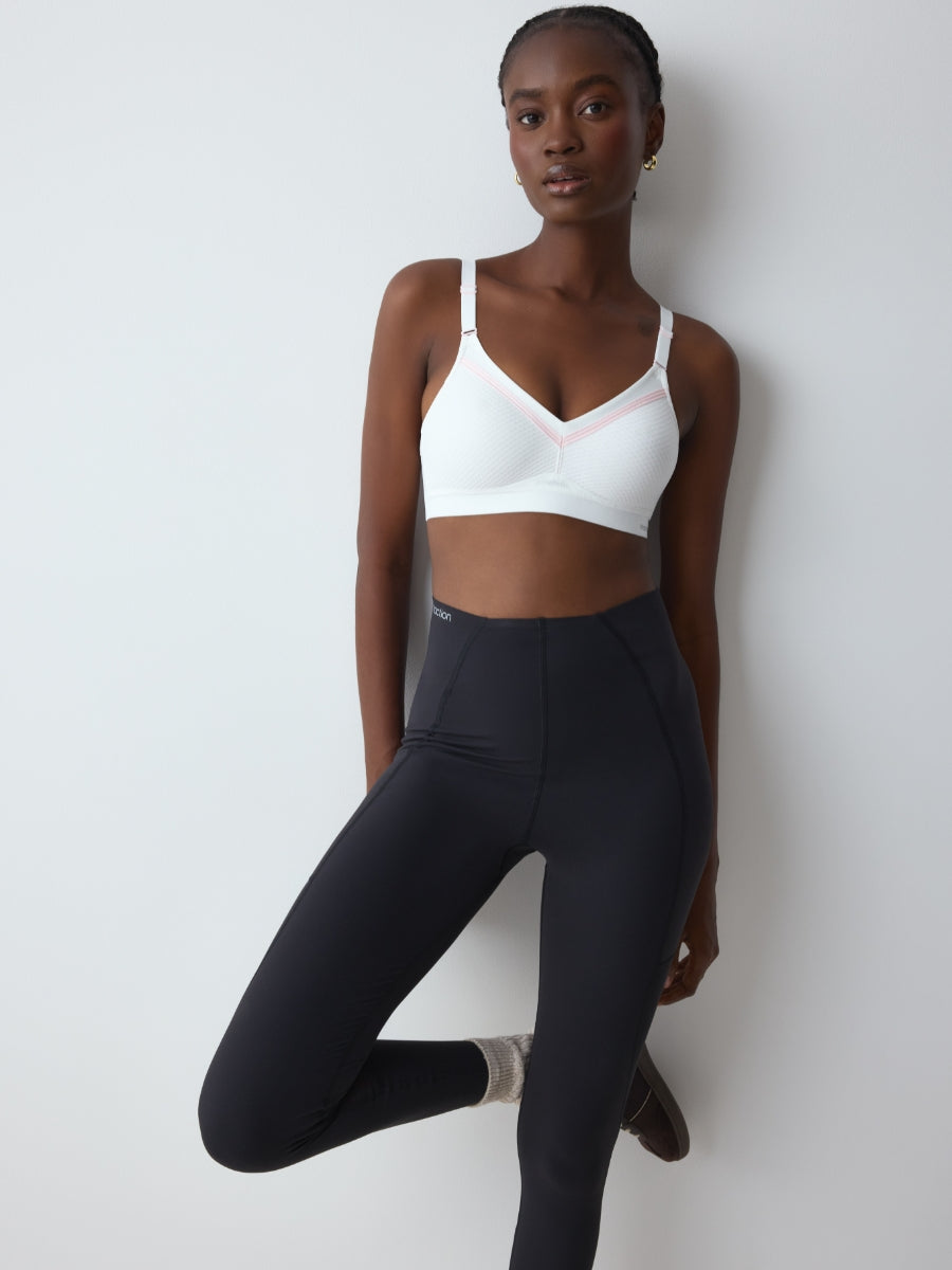 Triaction Free Motion N EX Sports Bra - White